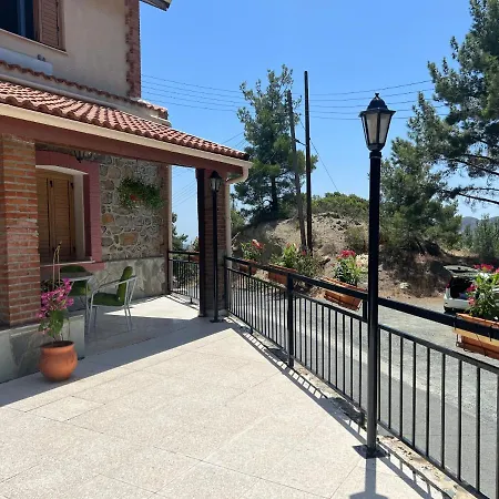 Villa Aura By Agroholidays Plátresz